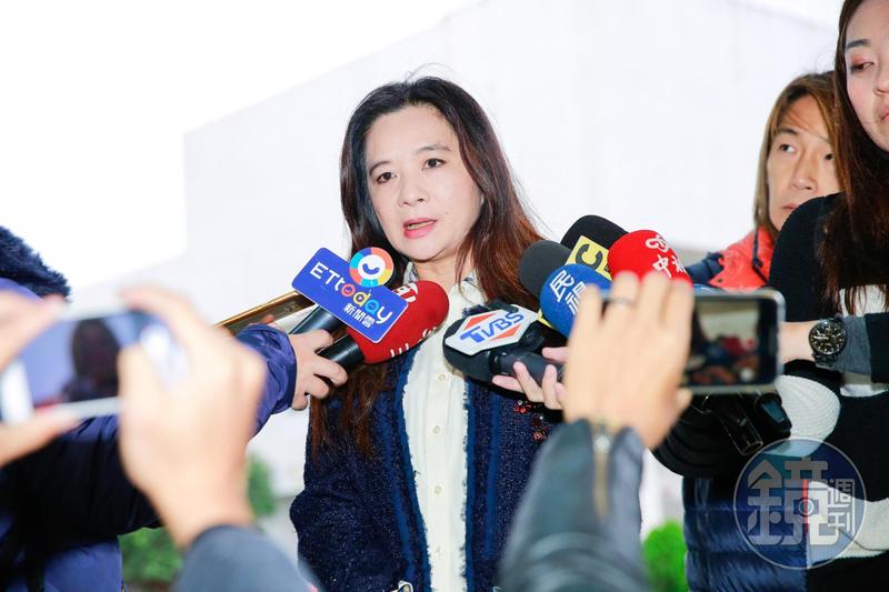 選到底！應曉薇嘆提名黑箱作業「習慣這個黨了」　酸鍾小平「快落選滿街掛布條」